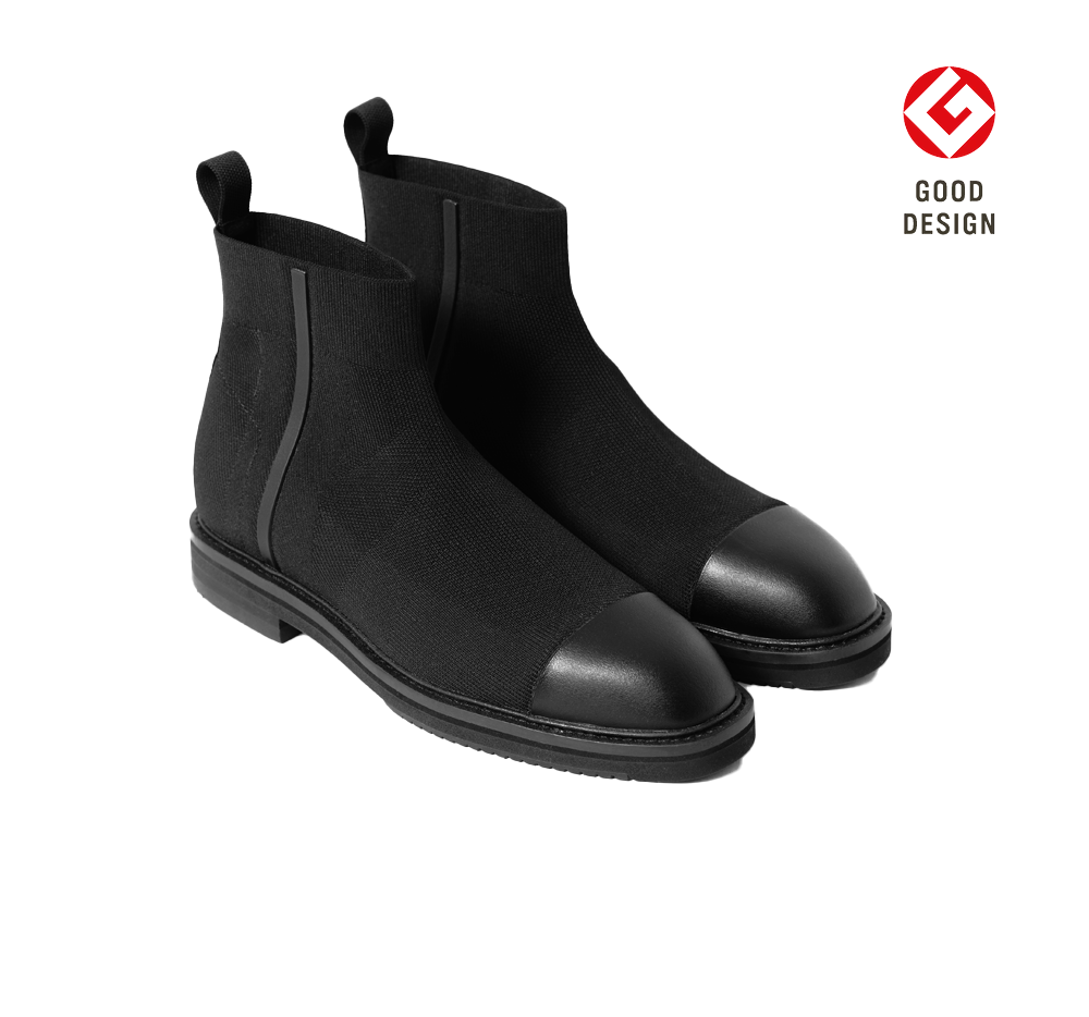 CHELSEA BOOTS